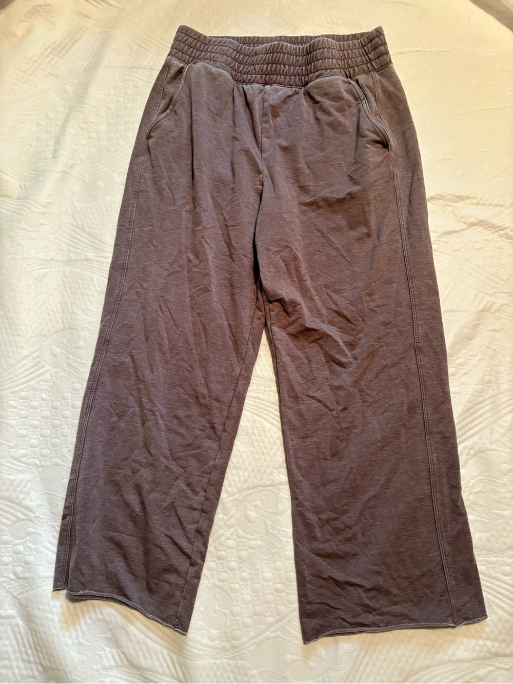 AnyBody Women’s Brown Soft Lounge Pants Size Small